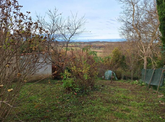 A vendre dans les Hautes-Pyrénées (65): située au cœur d&rsquo;un… – Maison ancienne à Pouy
