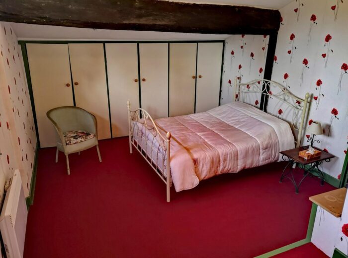 Superbe propriété spacieuse en pierre de 4/5 chambres, nécessitant… – Maison ancienne à Condom