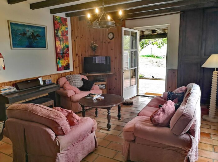 Superbe propriété spacieuse en pierre de 4/5 chambres, nécessitant… – Maison ancienne à Condom