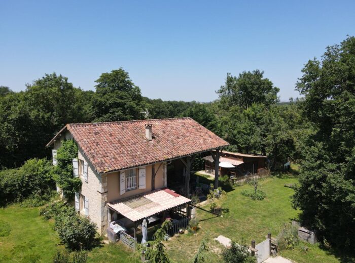 Prix en baisse ! A vendre, Gers, proche Castéra-Verduzan: Tout un… – Maison ancienne à CASTERA-VERDUZAN