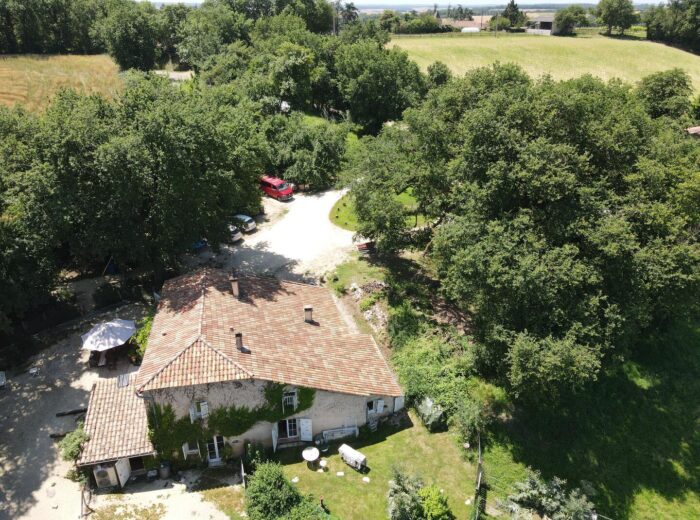Prix en baisse ! A vendre, Gers, proche Castéra-Verduzan: Tout un… – Maison ancienne à CASTERA-VERDUZAN