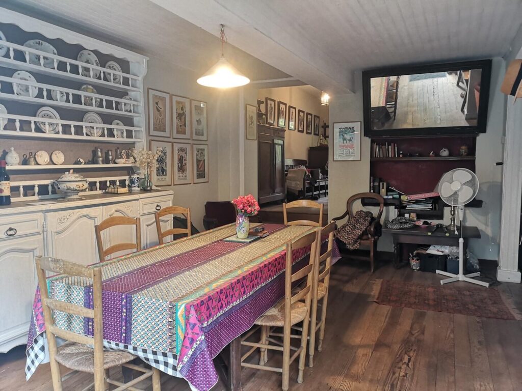 Prix en baisse! A vendre, maison de village dans le Gers : Spacieuse… – Maison ancienne à Plaisance