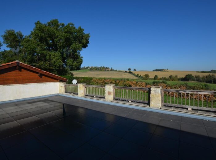 A vendre, Gers : Belle maison gasconne sur terrain avec prairies de… – Maison ancienne à Vic-Fezensac