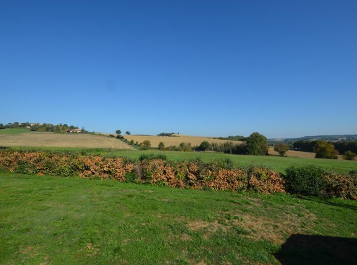 A vendre, Gers : Belle maison gasconne sur terrain avec prairies de… – Maison ancienne à Vic-Fezensac