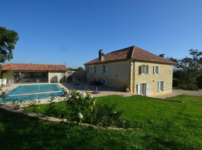 A vendre, Gers : Belle maison gasconne sur terrain avec prairies de… – Maison ancienne à Vic-Fezensac