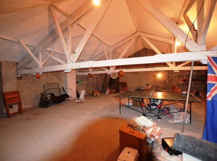 A vendre, Gers : Ancien presbytère entièrement rénové au coeur… – Moulin ou presbytère à MONTREAL DU GERS