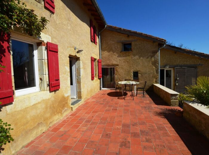 A vendre, secteur de Vic-Fezensac, Gers : Ensemble immobilier avec… – Maison ancienne rénovée à Vic-Fezensac