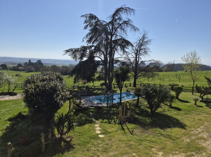 À vendre, Gers, proche de Trie-sur-Baïse: Maison gasconne de 1832… – Maison ancienne à SARRAGUZAN