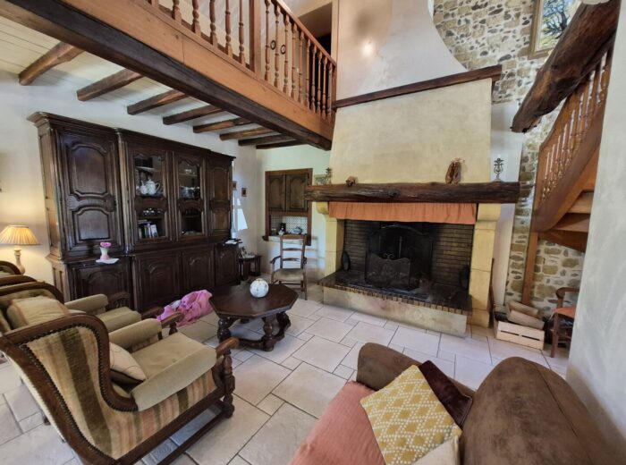 À vendre, proche Castelnau Magnoac (Hautes-Pyrénées): Belle maison… – Maison ancienne à CASTELNAU MAGNOAC