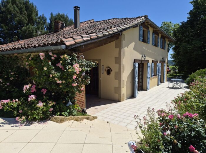 À vendre, proche Castelnau Magnoac (Hautes-Pyrénées): Belle maison… – Maison ancienne à CASTELNAU MAGNOAC
