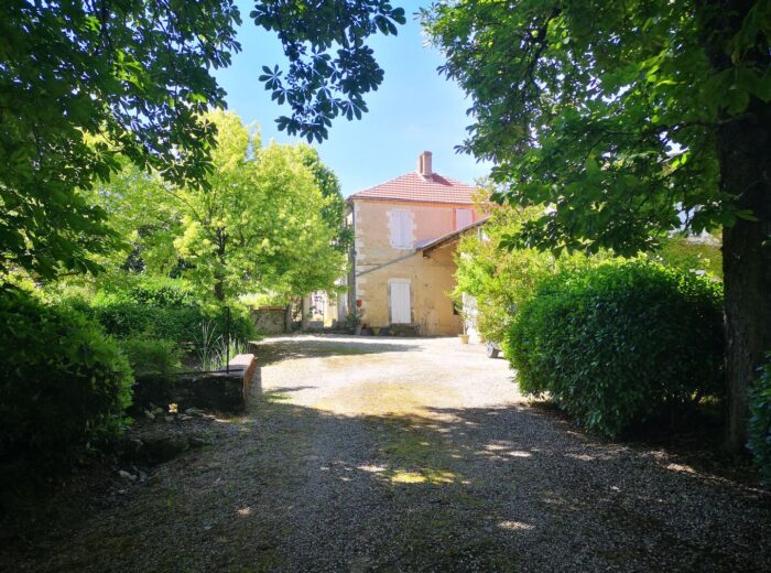 Superbe propriété à vendre en exclusivité près de Jégun, Gers… – Maison de maître à Jégun