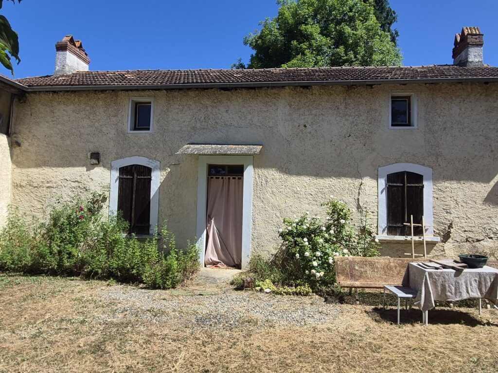 À vendre, proche de Tarbes (Hautes-Pyrénées): maison de plain-pied… – Corps de ferme à AUBAREDE
