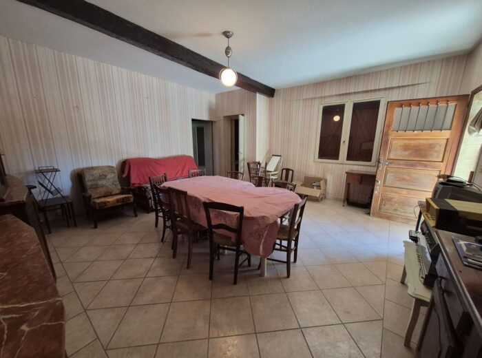 À vendre, proche de Tarbes (Hautes-Pyrénées): maison de plain-pied… – Corps de ferme à AUBAREDE