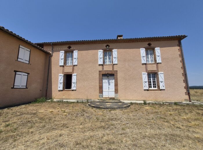 À vendre, proche Trie-sur-Baïse (Hautes-Pyrénées): maison gasconne… – Corps de ferme à CUELAS