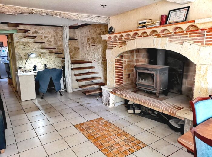 A vendre en exclusivité dans le Gers: Jolie maison de village en très… – Maison ancienne à Bezolles