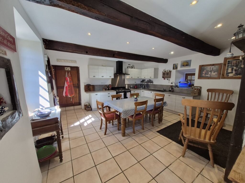À vendre, proche de Trie-sur-Baïse: Charmante maison gasconne des… – Maison ancienne à MANAS BASTANOUS