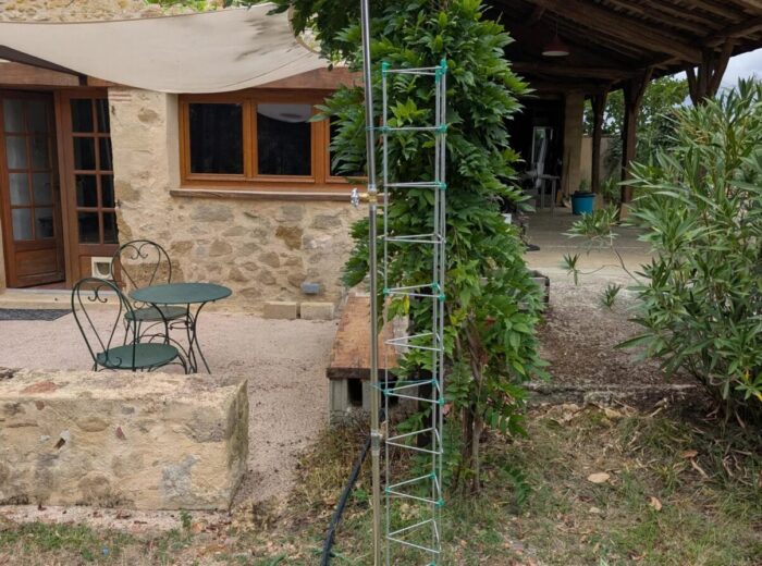 Une charmante ferme gasconne avec une vue imprenable sur les Pyrénées. – Maison ancienne à Laveraët