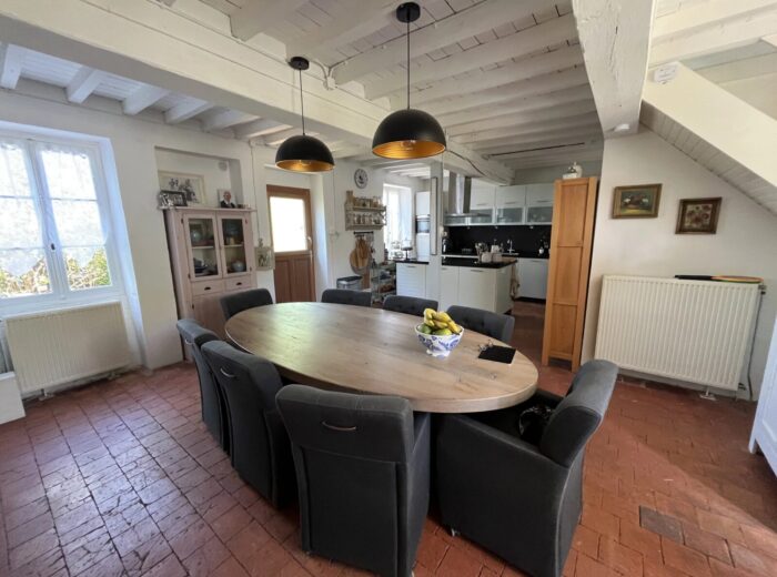 Ensemble immobilier avec gîte indépendant. piscine et vue dégagée –… – Maison ancienne à Saint-Péreuse