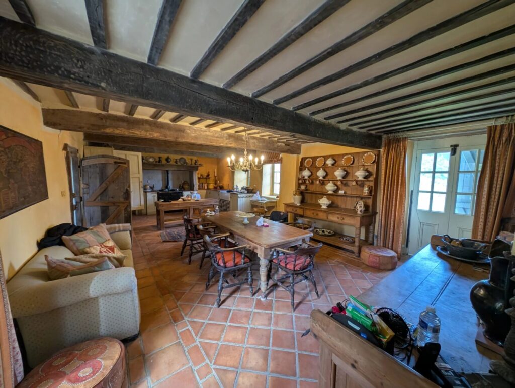 Maison de Charme à Laguian-Mazous – Maison ancienne à Estampes