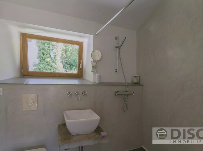 Belle maison moderne conçu par architecte avec petit jardin et… – Maison ancienne à Penne