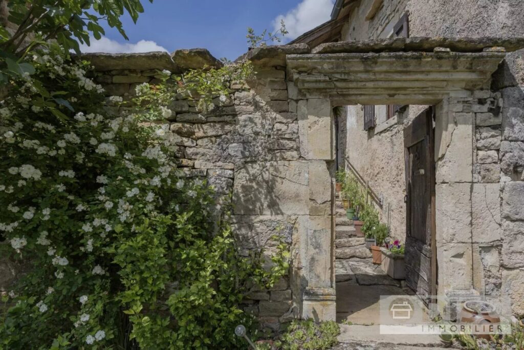Magnifique propriété composé de quatre gîtes autour d&rsquo;une cour… – Corps de ferme à Castanet