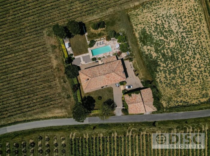 Magnifique propriété en pierre avec vues sur les vignobles, piscine… – Maison ancienne à Cahuzac-sur-Vère