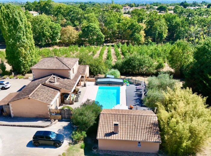 BERGERAC – VILLA FAMILIALE AVEC PISCINE – Maison ancienne à Bergerac