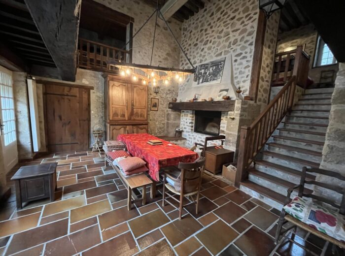 Domaine au coeur du Morvan – Maison de maître à Saint-Léger-de-Fougeret