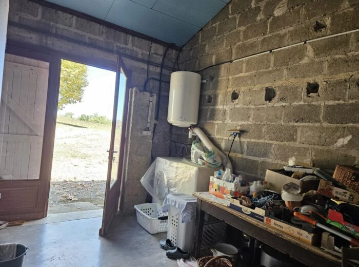 Ferme moderne avec une seconde maison à rénover – Maison à rénover à Viella