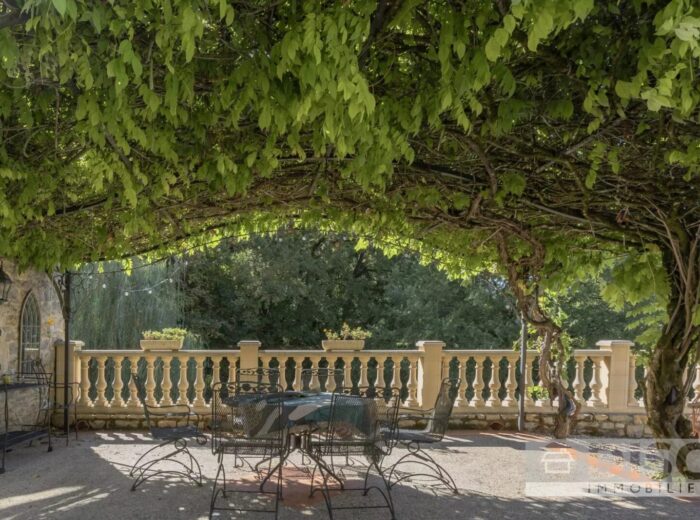 Propriété de charme avec piscine, jacuzzi et 7 hectares dans un… – Maison ancienne rénovée à Varen