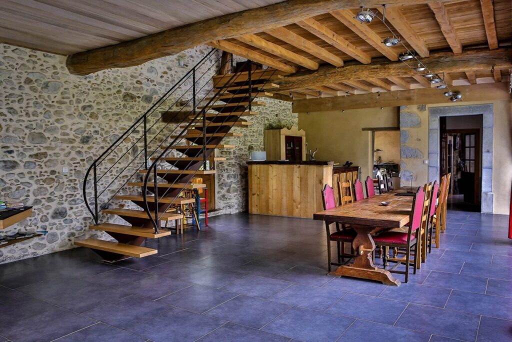 Une maison de caractère du 17ème siècle située au pied des Pyrénées. – Maison de caractère à La Barthe-de-Neste