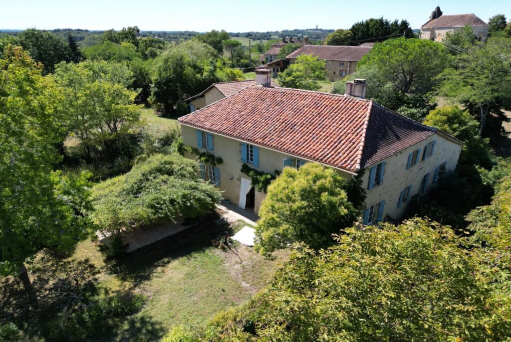 Une Rare Opportunité au Cœur de la Gascogne – Maison de maître à AIGNAN