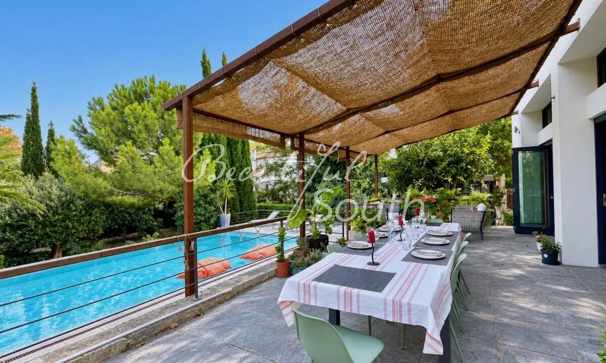 Maison de maître avec piscine à Narbonne
