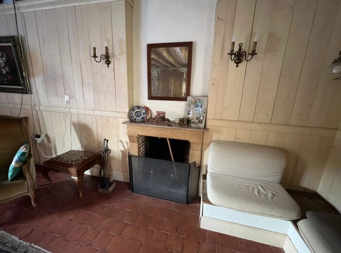 Maison rénovée au calme – Maison ancienne rénovée à Saint-Léger-sous-Beuvray