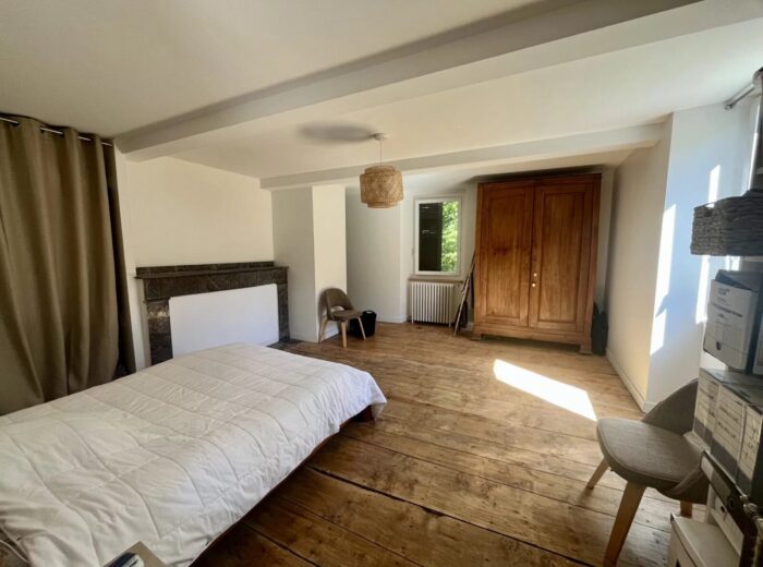Belle maison de caractère rénovée, 4 chambres, dépendances, 1,7ha de… – Maison de caractère à Maubourguet