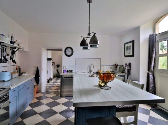 Maison de caractère, 4/5 chambres, 2503m² de terrain avec piscine – Maison de maître à Madiran