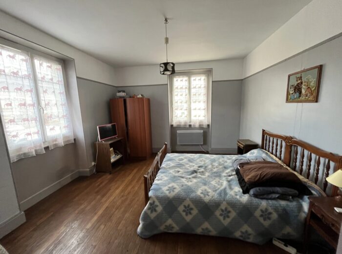 A vendreMaisons de campagne Grande maison avec deux logements –… – Maison ancienne à Planchez