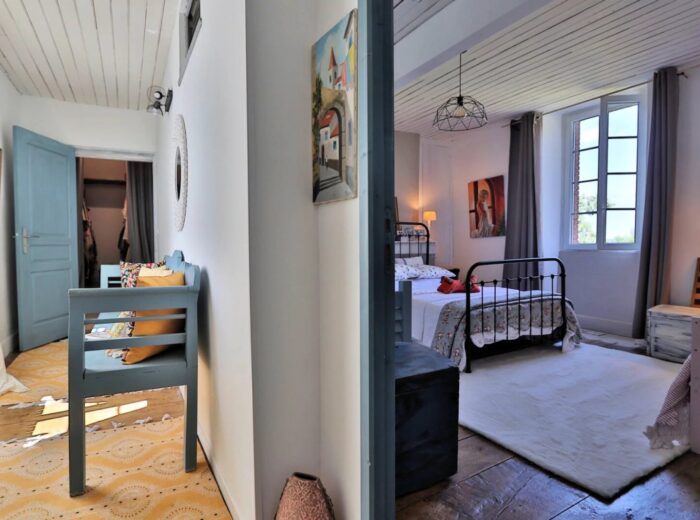 Elegant Maison de Maître, avec piscine et belle dependences – Maison de maître à Estampes