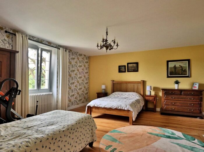 Belle maison de campagne à Madiran, 5 chambres – Maison ancienne à Madiran